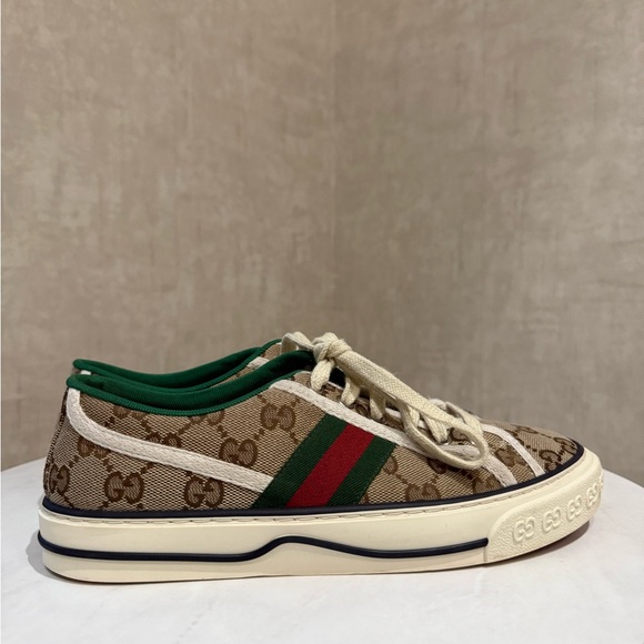 Gucci Sneakers - Picture 1 of 8